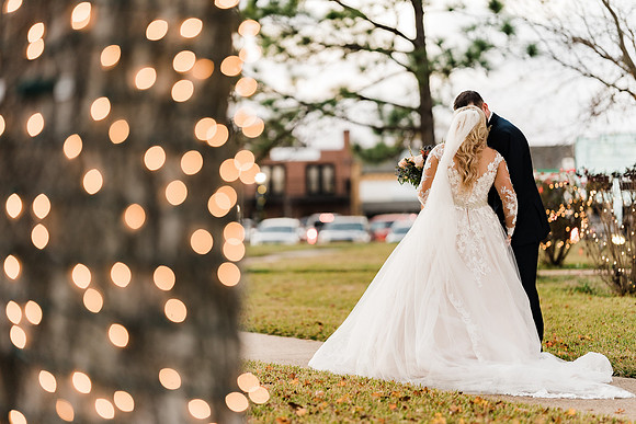 StorybookWeddingProductions_DallasTexasPhotographer_WeddingVideographer_Heather_Eric_W-201