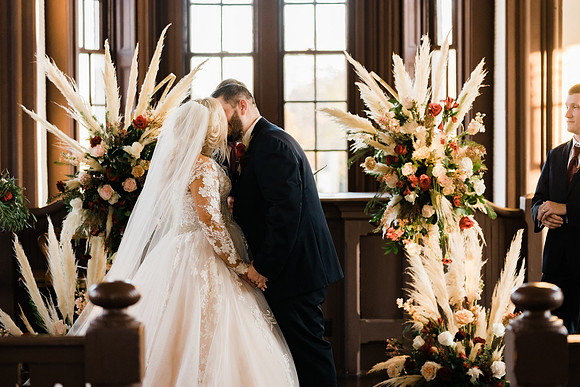 StorybookWeddingProductions_DallasTexasPhotographer_WeddingVideographer_Heather_Eric_W-182