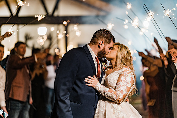 StorybookWeddingProductions_DallasTexasPhotographer_WeddingVideographer_Heather_Eric_W-406