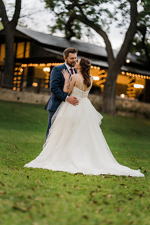 StorybookWeddingProductions_DallasTexasPhotographer_WeddingVideographer_Nate_Ravynne_W-19
