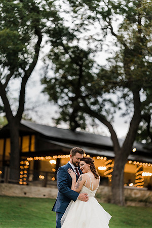 StorybookWeddingProductions_DallasTexasPhotographer_WeddingVideographer_Nate_Ravynne_W-20