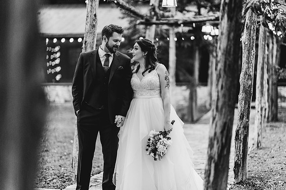 StorybookWeddingProductions_DallasTexasPhotographer_WeddingVideographer_Nate_Ravynne_W-27
