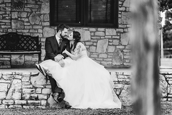 StorybookWeddingProductions_DallasTexasPhotographer_WeddingVideographer_Nate_Ravynne_W-32