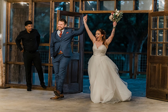 StorybookWeddingProductions_DallasTexasPhotographer_WeddingVideographer_Nate_Ravynne_W-34
