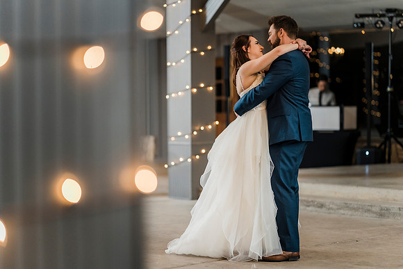 StorybookWeddingProductions_DallasTexasPhotographer_WeddingVideographer_Nate_Ravynne_W-37