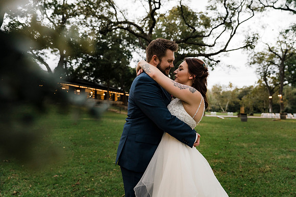 StorybookWeddingProductions_DallasTexasPhotographer_WeddingVideographer_Nate_Ravynne_W-46
